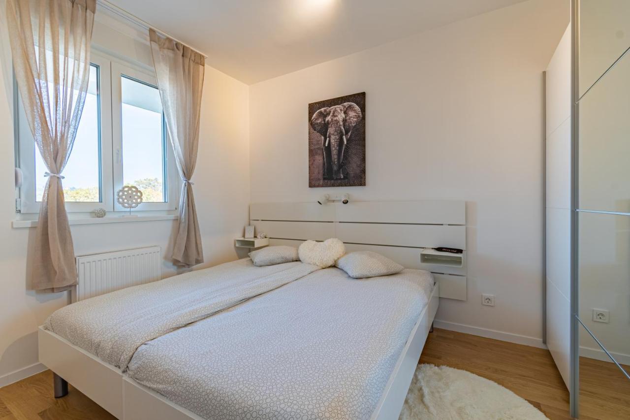Flexible Selfcheckins 25 - Zagreb - Garage - Loggia - New - Luxury Lejlighed Eksteriør billede